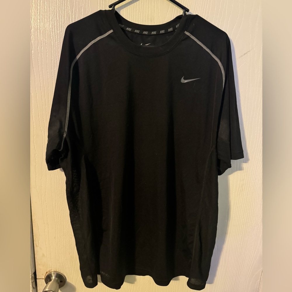 NIKE Dri-Fit Sports Shirt
